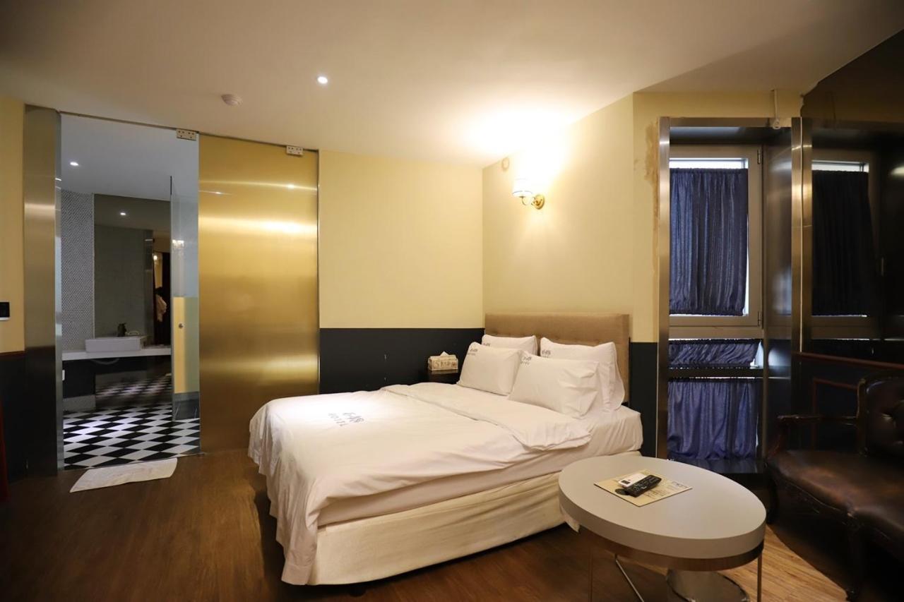 648 Hotel Seul Esterno foto