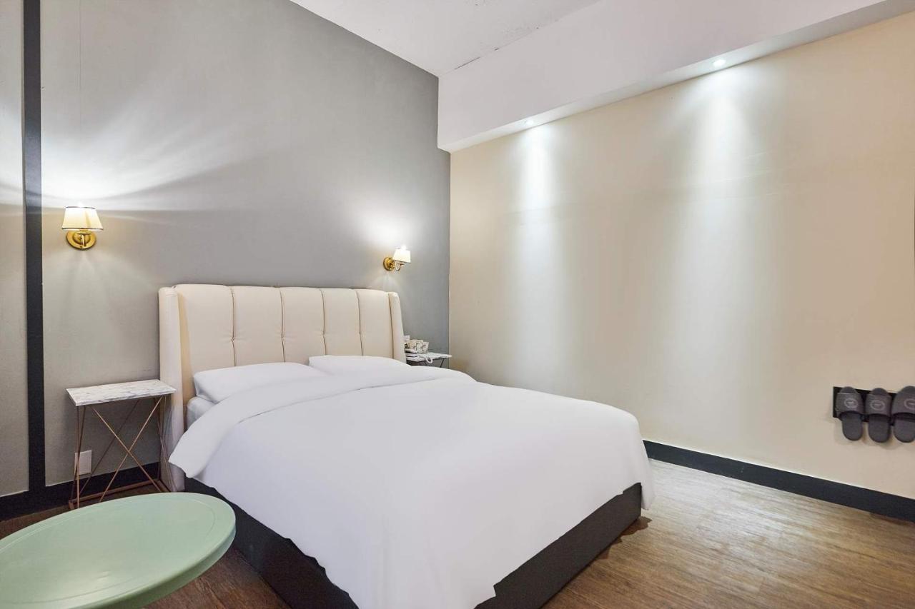 648 Hotel Seul Esterno foto