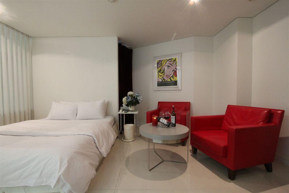 648 Hotel Seul Esterno foto
