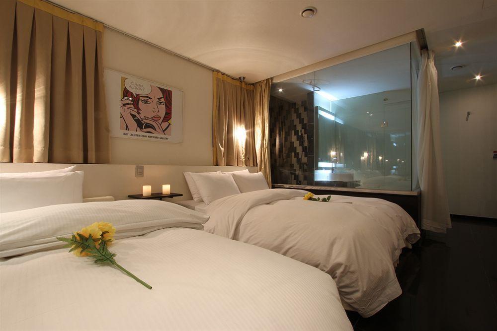 648 Hotel Seul Esterno foto