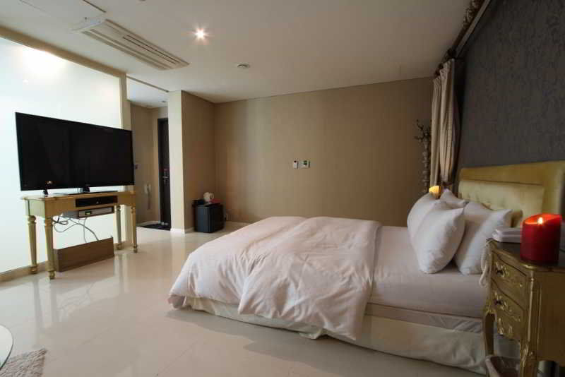 648 Hotel Seul Esterno foto